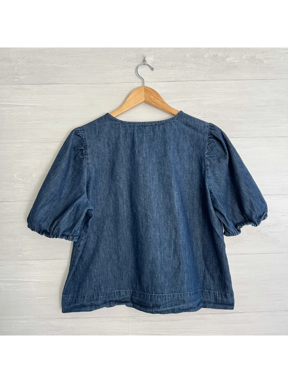 LOFT Blue Chambray Denim Bow Front Puff Sleeve Blouse Top Women’s L